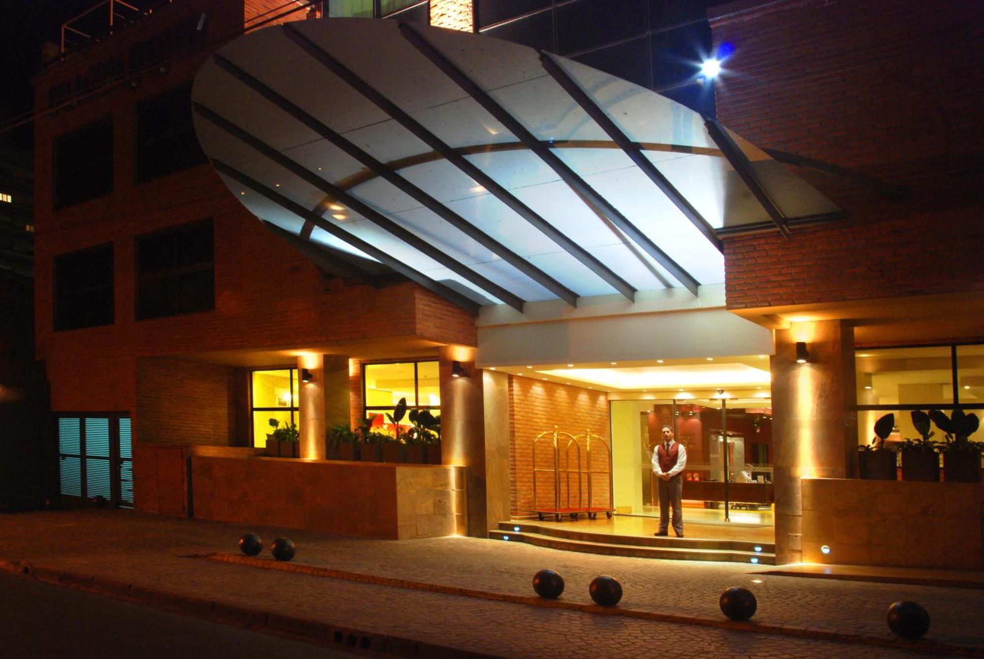 Howard Johnson Plaza Jujuy San Salvador de Jujuy Kültér fotó