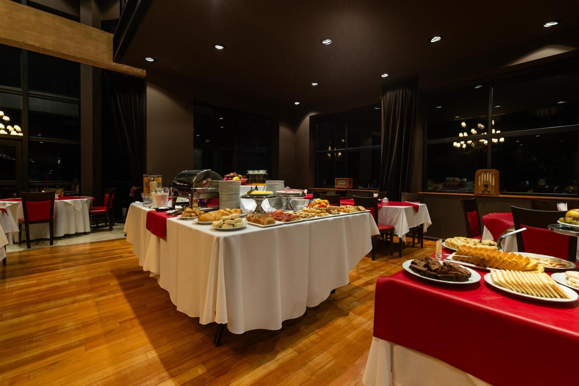 Howard Johnson Plaza Jujuy San Salvador de Jujuy Kültér fotó